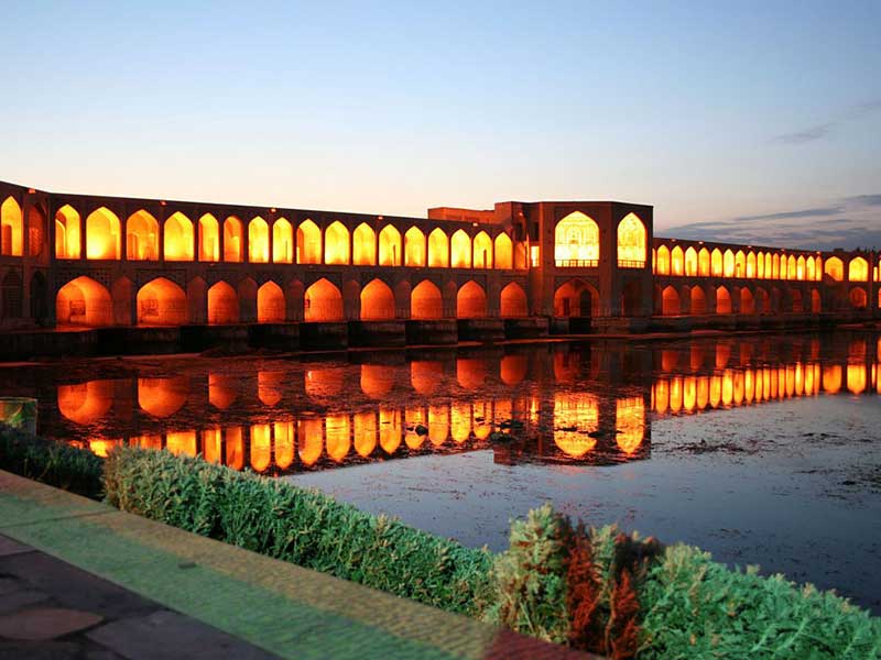 اصفهان شهر مهد هنرهای زیبا