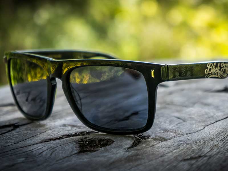 روش تست عینک آفتابی اصل با موبایل